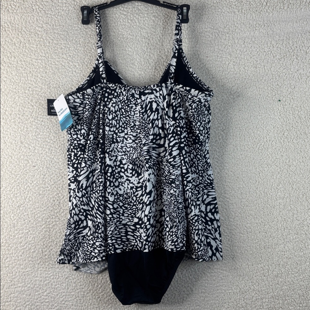 NWT Swim Solutions Black White Flyaway Fauxkini One-Piece Swimsuit PLUS 22W - Picture 3 of 7